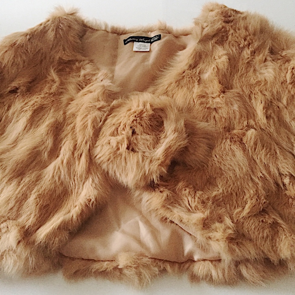 GORGEOUS VINTAGE RABBIT FUR SHRUG